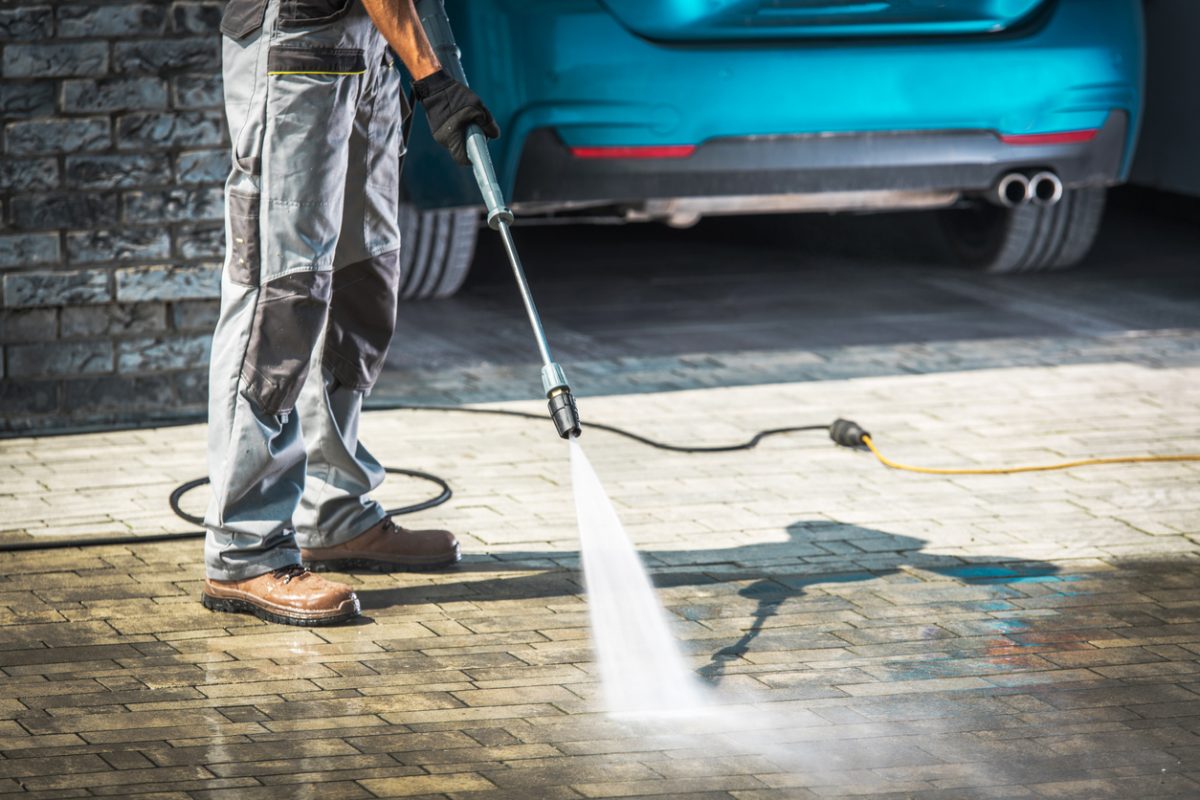 Man-Pressure-Washing-Driveway-1200×800